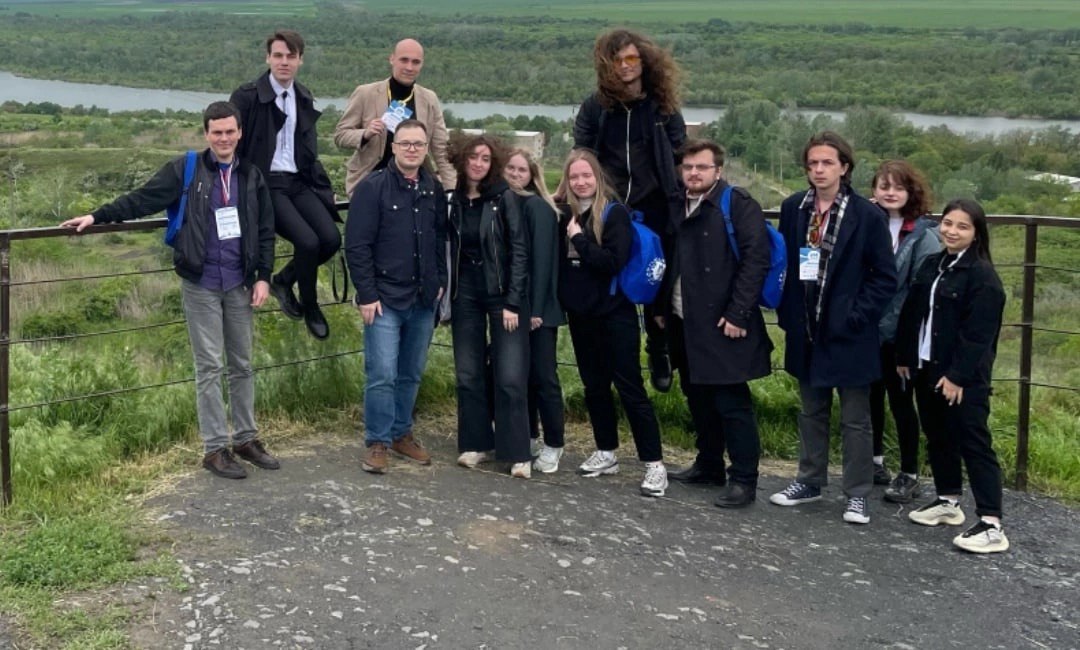 С 6 по 9 мая в Ростове-на-Дону проходил Всероссийский форум Исторический максимум: учить(ся) истории, участниками которого, пройдя отборочный этап, стали два студента профиля История. Обществознание: Красильников Андрей (группа 20ИПО2) и Каширский Александр (группа 19ИПО1)